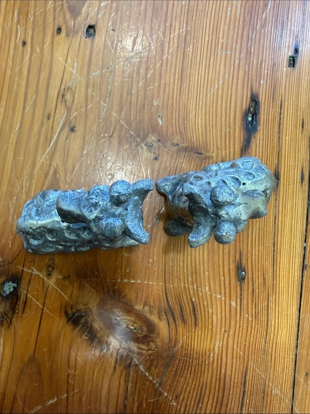 Vintage Metal Giraffe Salt and Pepper Shakers in Aged Silver Tone